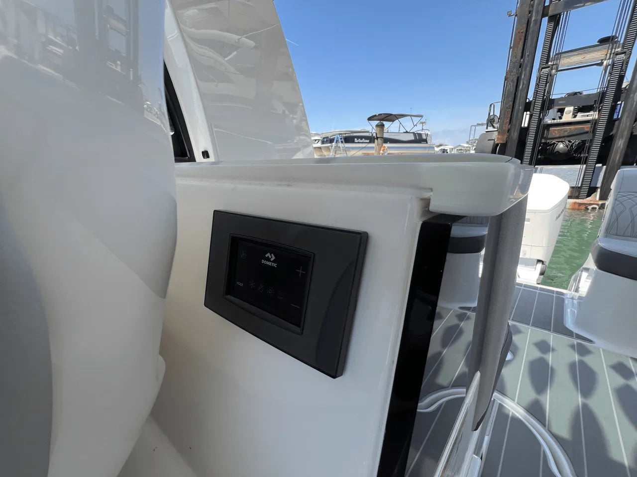2025 Sea Ray Sundancer 370 Outboard 37.0 feet, Clearwater, Florida #19