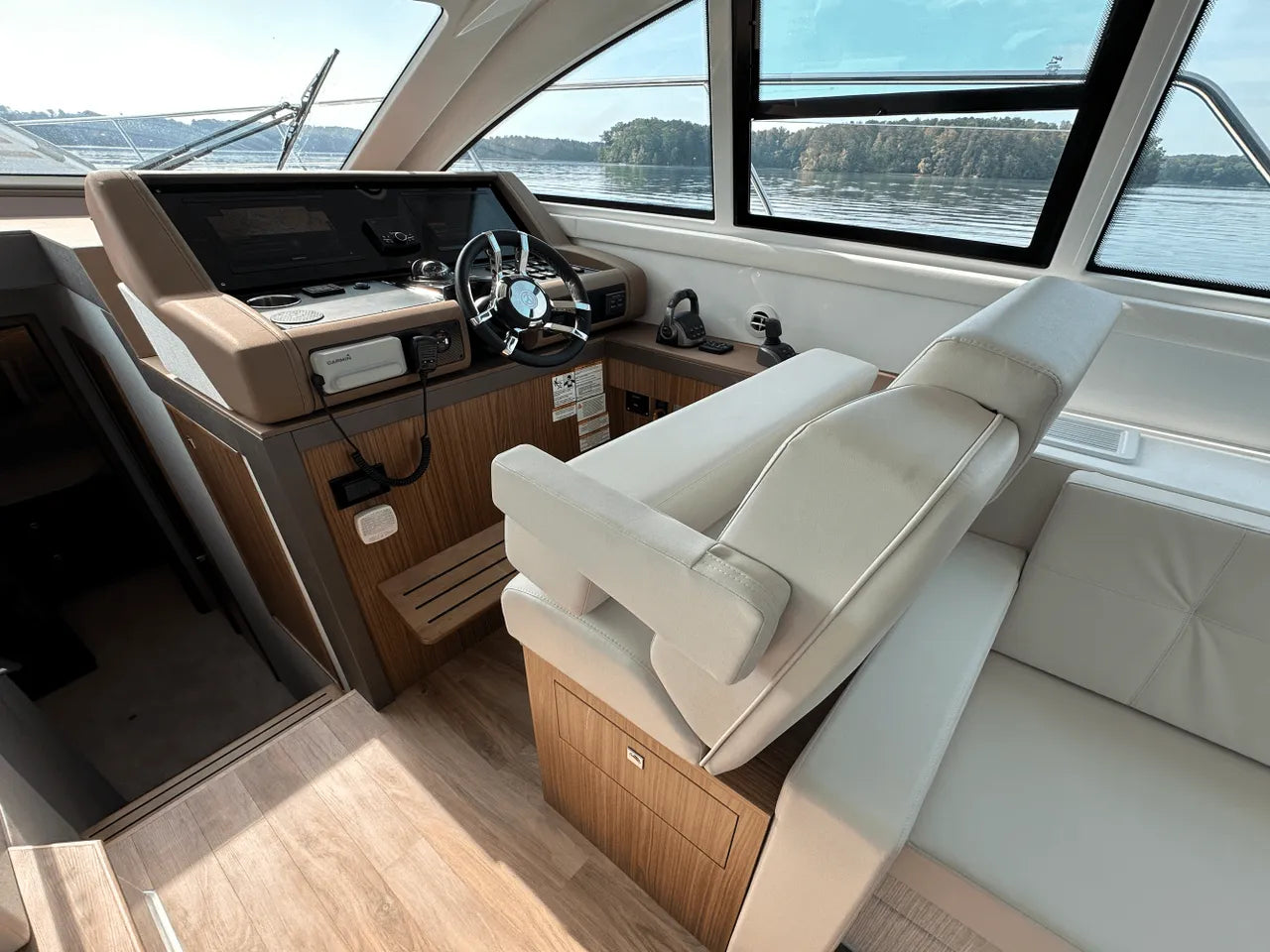 2025 Cruisers Yachts 46 Cantius 46.0 feet, Clearwater, Florida #23