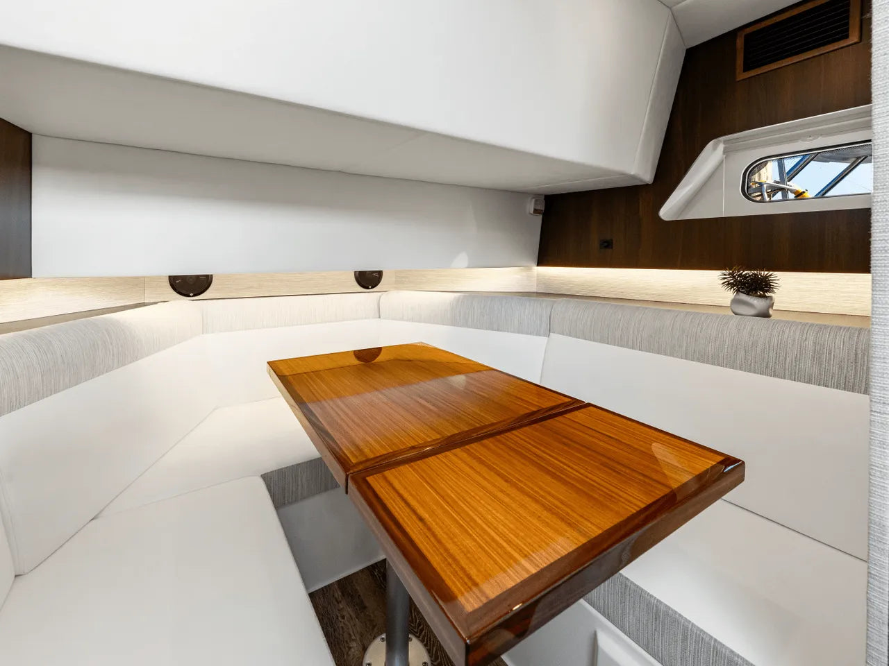 2025 Cruisers Yachts 38 GLS Outboard 38.0 feet, Clearwater, Florida #54