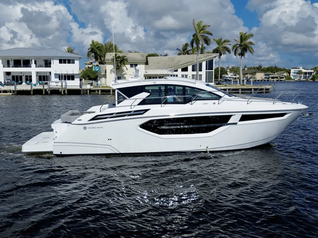2024 Cruisers Yachts 42 Cantius 42.0 feet, Clearwater, Florida #3