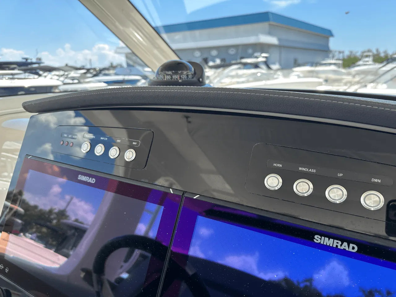 2025 Boston Whaler 350 Realm 35.0 feet, Clearwater, Florida #25