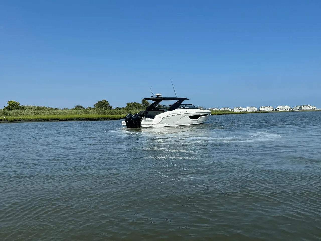 2025 Cruisers Yachts 34 GLS Outboard 34.0 feet, Clearwater, Florida #13