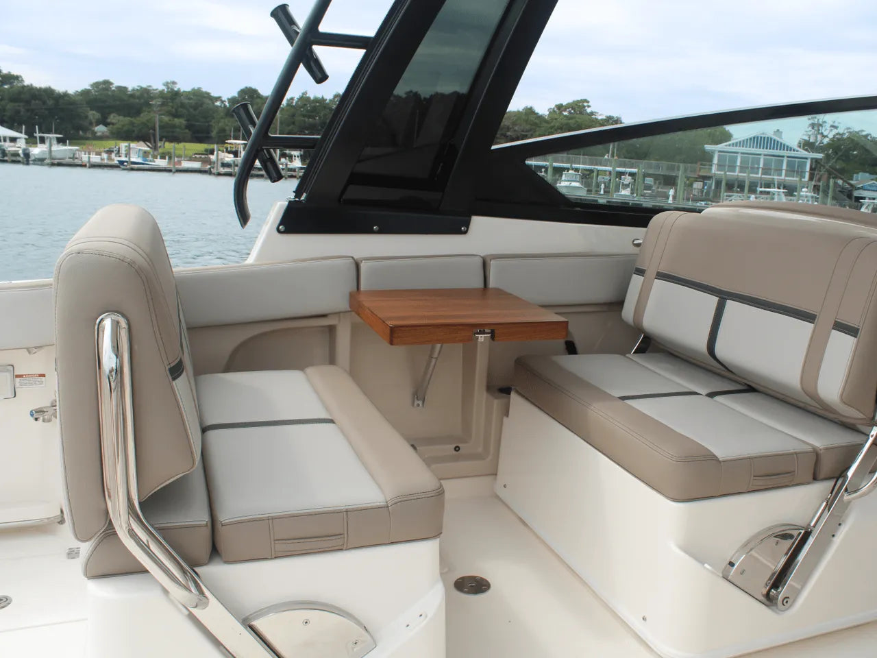 2026 Boston Whaler 330 Vantage 33.0 feet, Clearwater, Florida #32