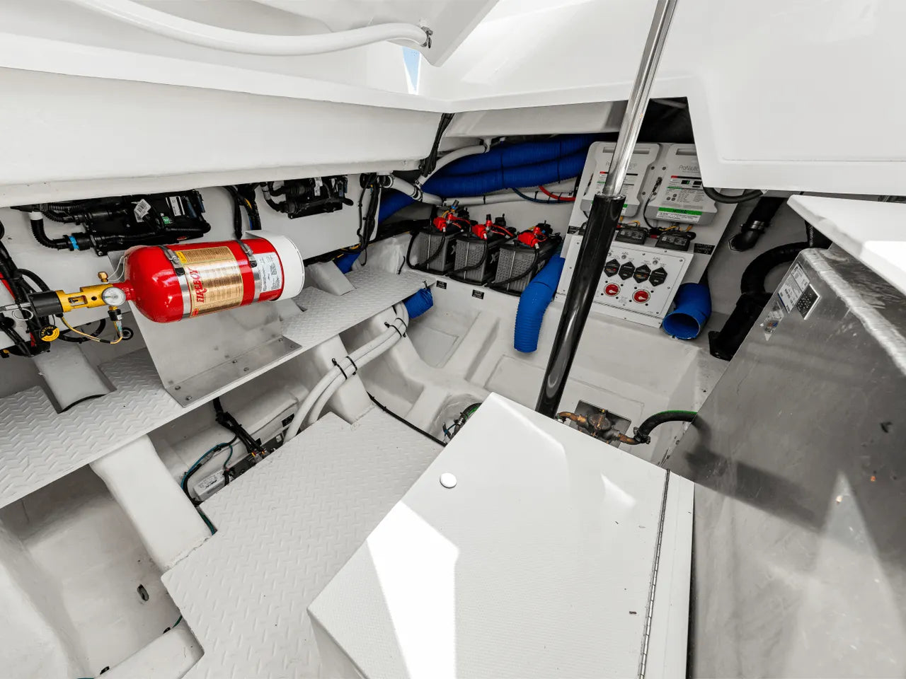 2025 Cruisers Yachts 38 GLS Outboard 38.0 feet, Clearwater, Florida #59