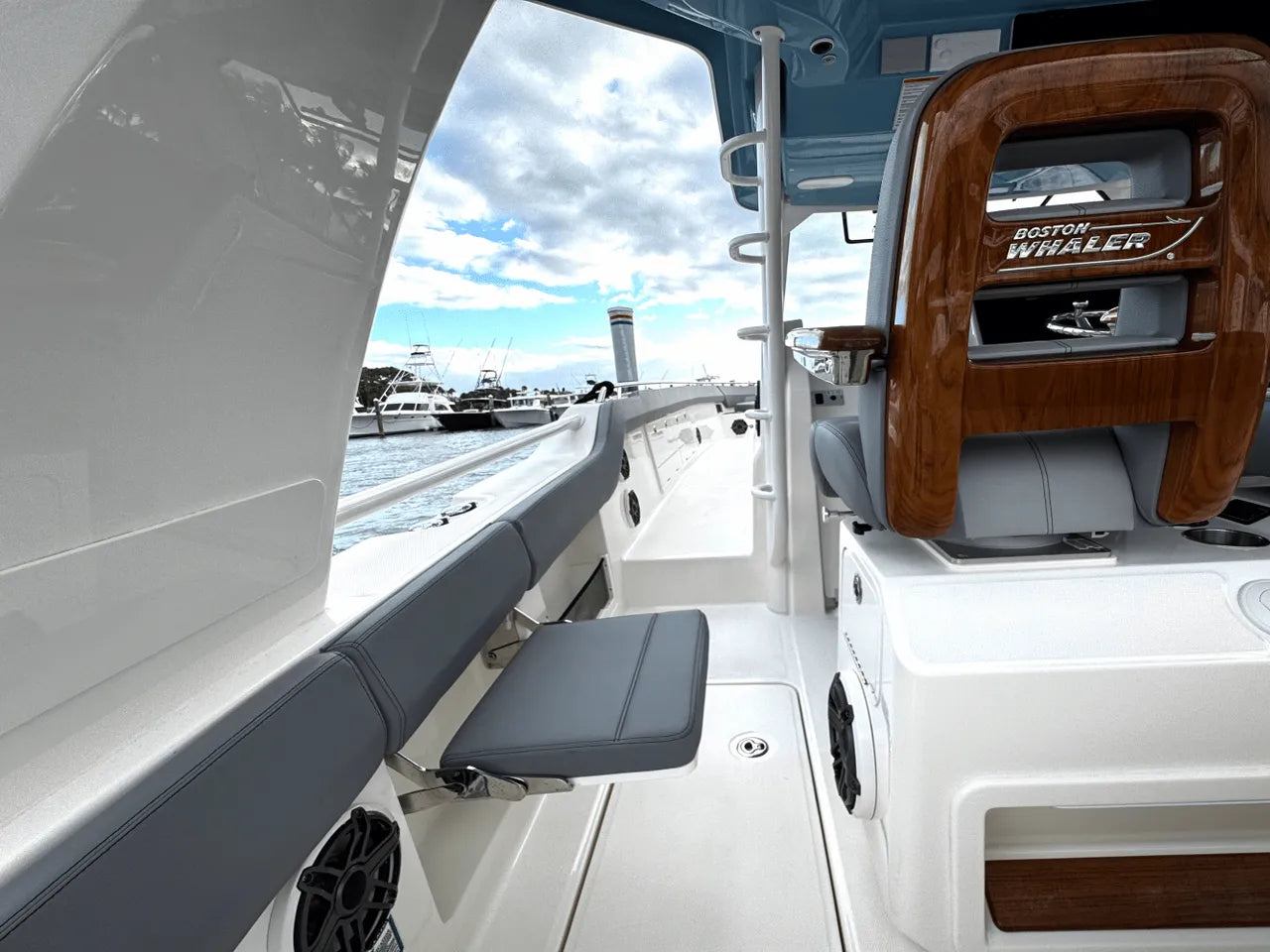 2025 Boston Whaler 420 Outrage 42.0 feet, Clearwater, Florida #45