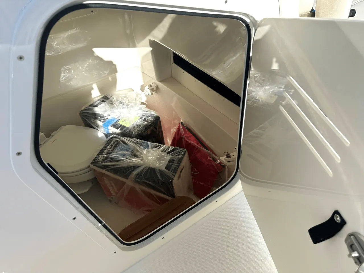 2025 Boston Whaler 280 Dauntless 28.0 feet, Clearwater, Florida #18