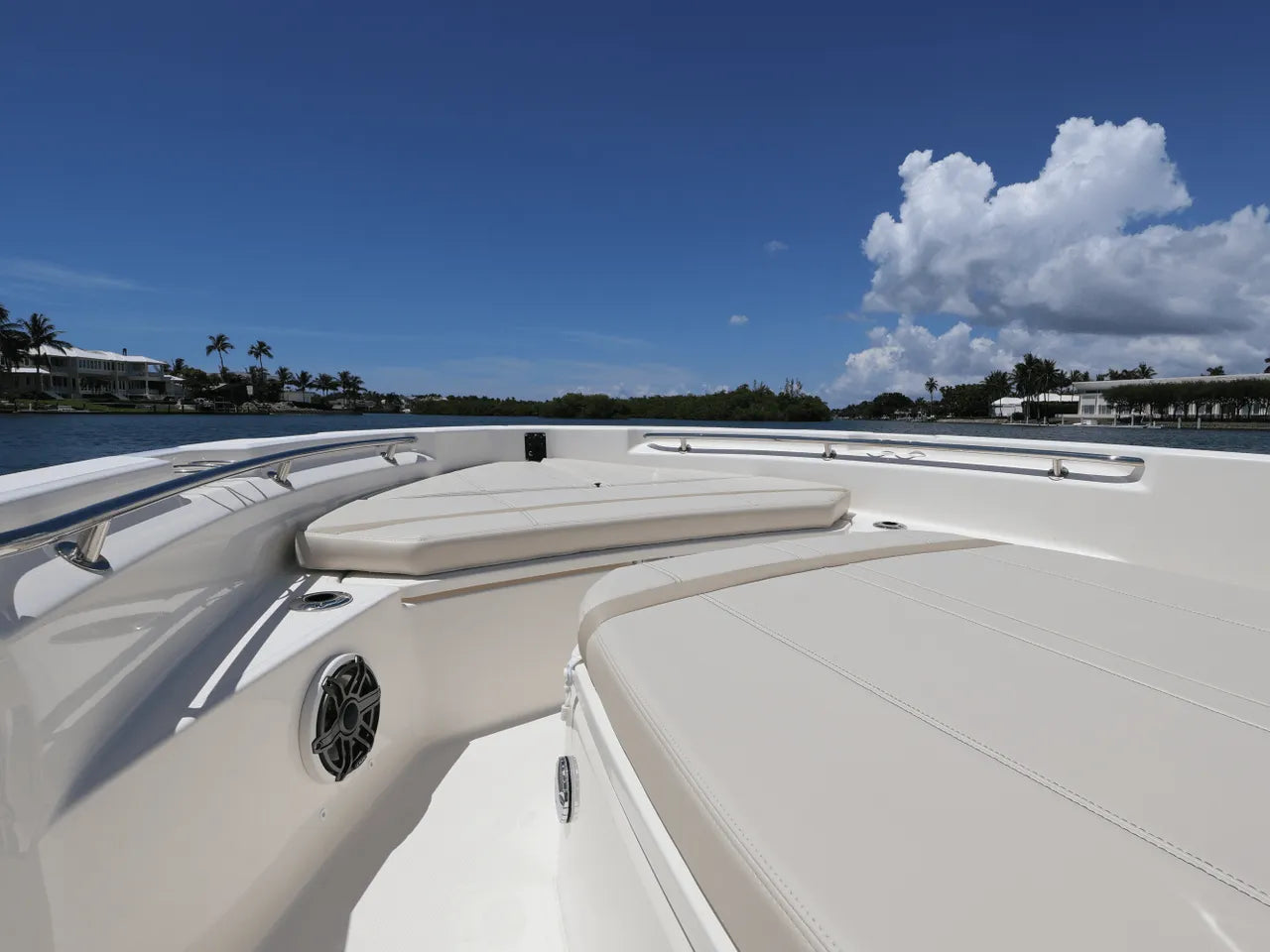 2026 Boston Whaler 220 Dauntless 22.0 feet, Clearwater, Florida #13