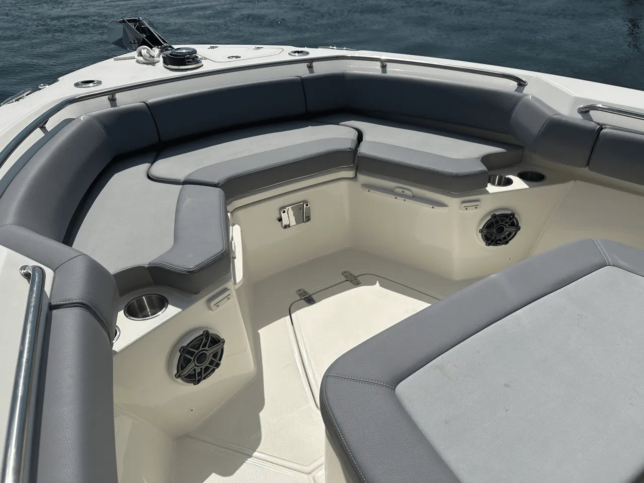 2025 Boston Whaler 250 Outrage 25.0 feet, Clearwater, Florida #22