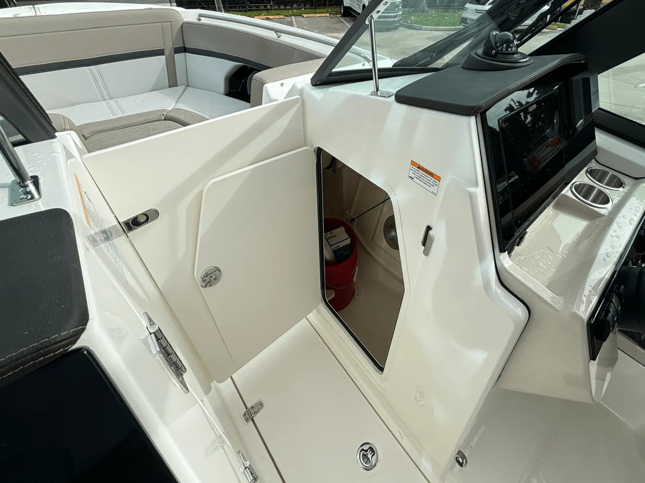 2025 Boston Whaler 240 Vantage 24.0 feet, Clearwater, Florida #24