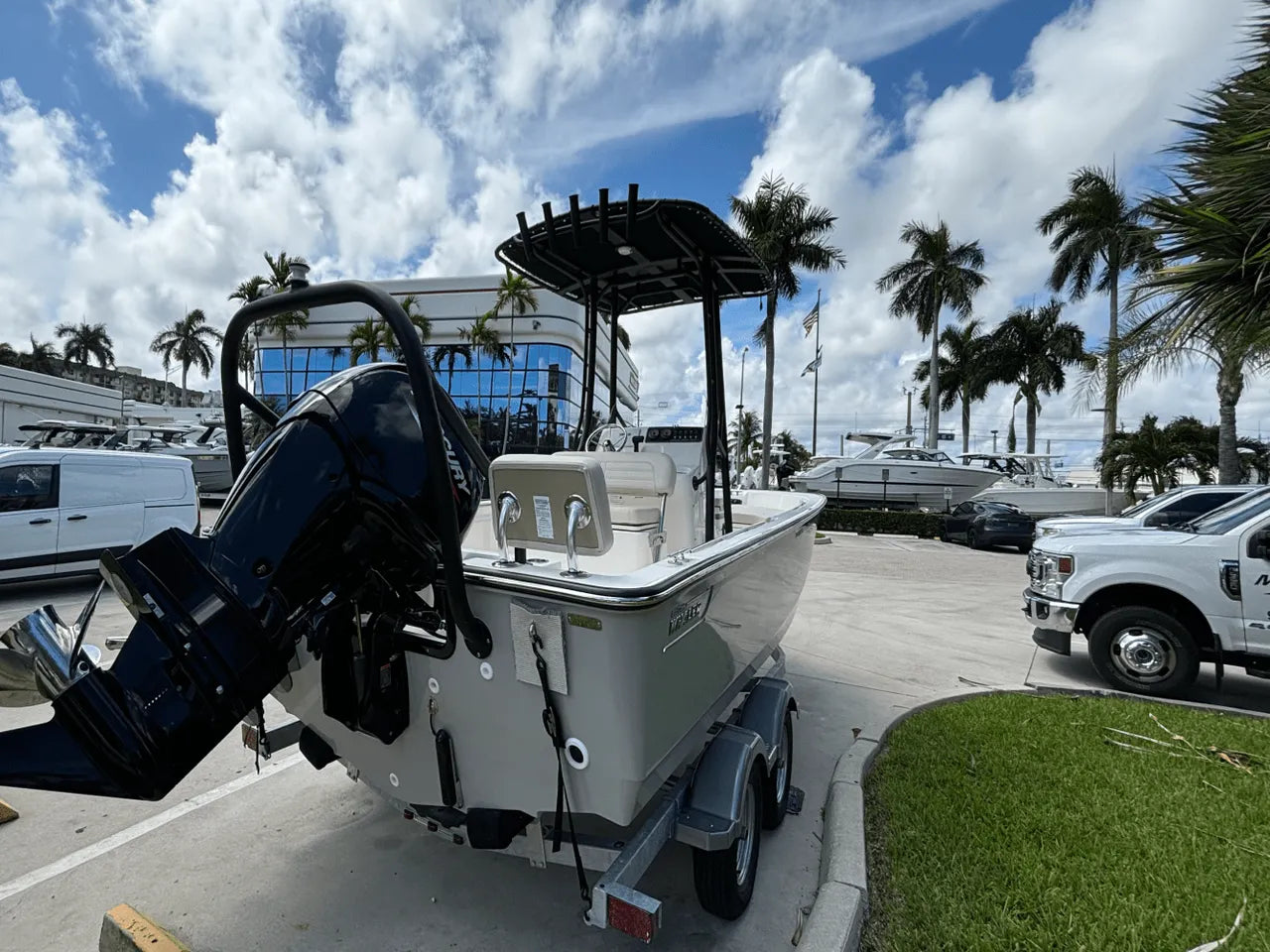 2025 Boston Whaler 190 Montauk 19.0 feet, Clearwater, Florida #4