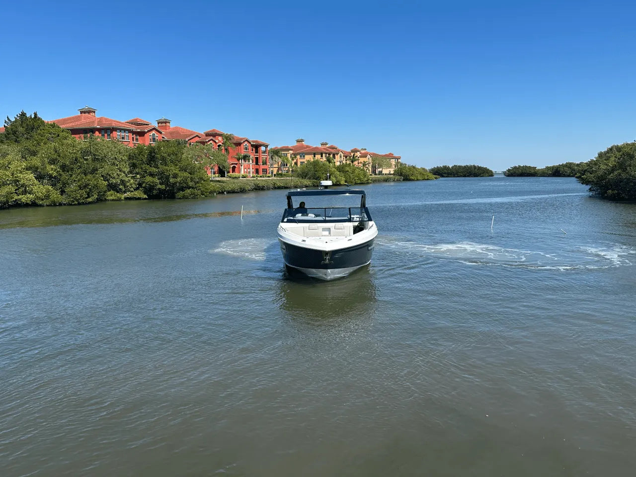 2024 Cruisers Yachts 34 GLS Outboard 34.0 feet, Clearwater, Florida #12