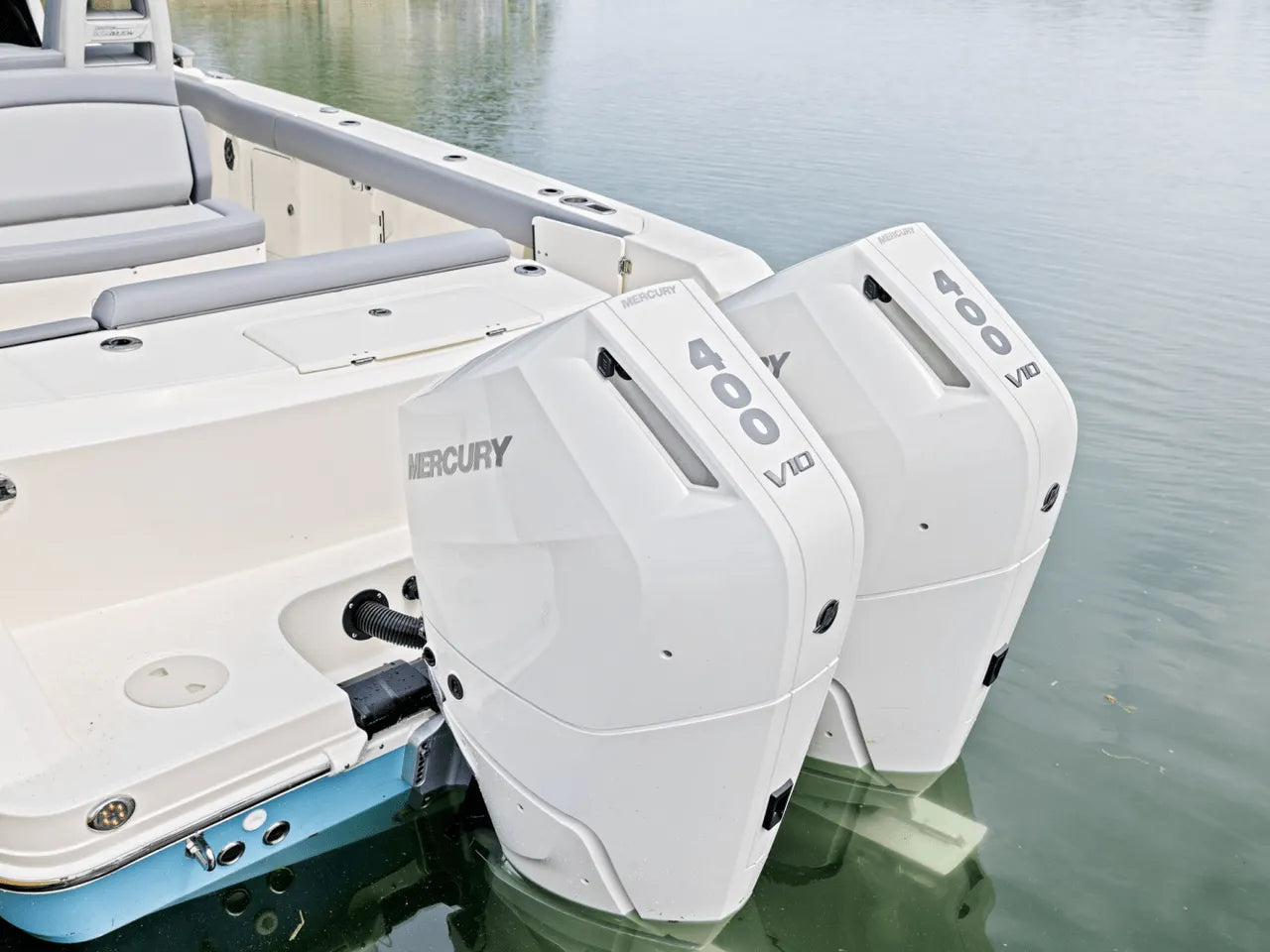 2025 Boston Whaler 330 Outrage 33.0 feet, Clearwater, Florida #7