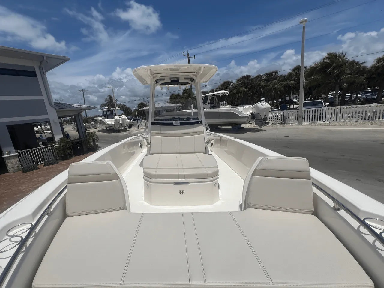 2025 Boston Whaler 250 Dauntless 25.0 feet, Clearwater, Florida #11