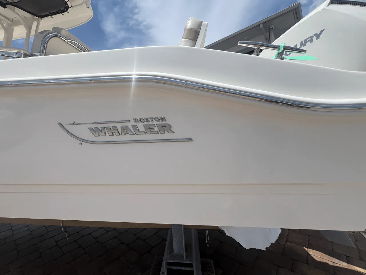 2025 Boston Whaler 250 Dauntless 25.0 feet, Clearwater, Florida #4