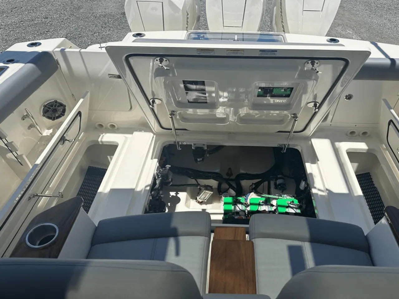 2025 Boston Whaler 360 Outrage 36.0 feet, Clearwater, Florida #31
