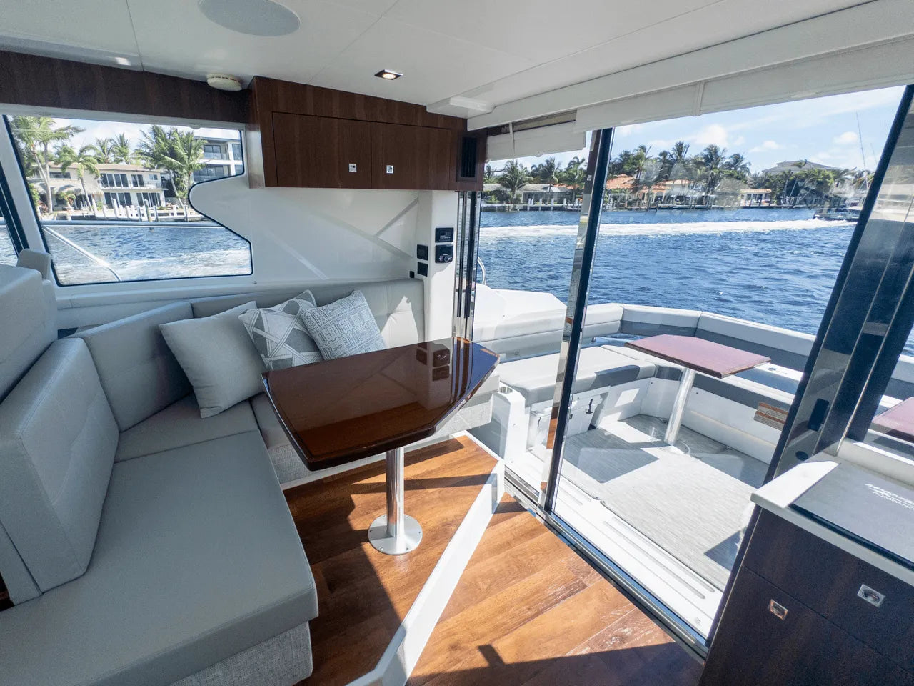 2024 Cruisers Yachts 42 Cantius 42.0 feet, Clearwater, Florida #37