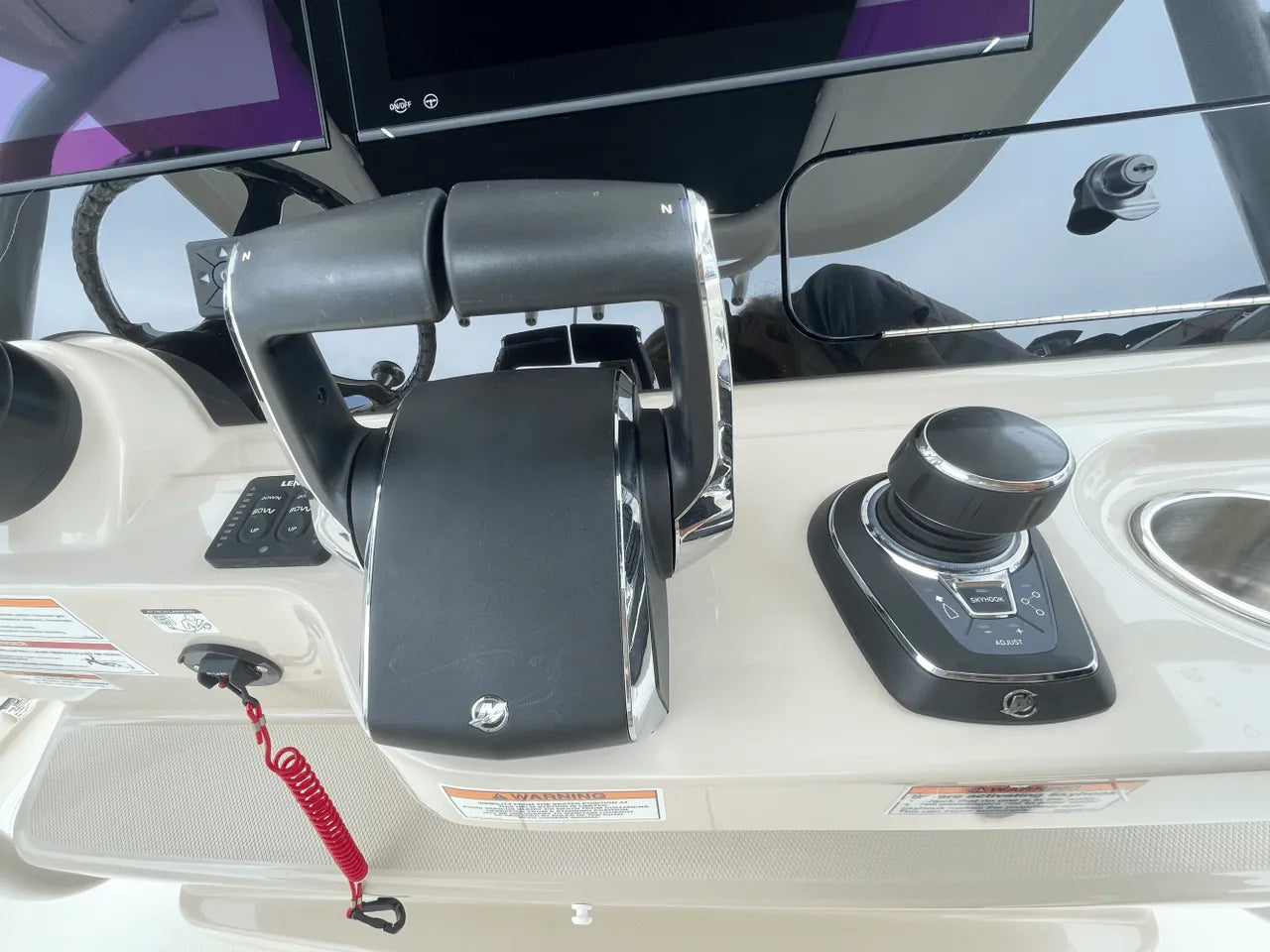 2025 Boston Whaler 330 Outrage 33.0 feet, Clearwater, Florida #26