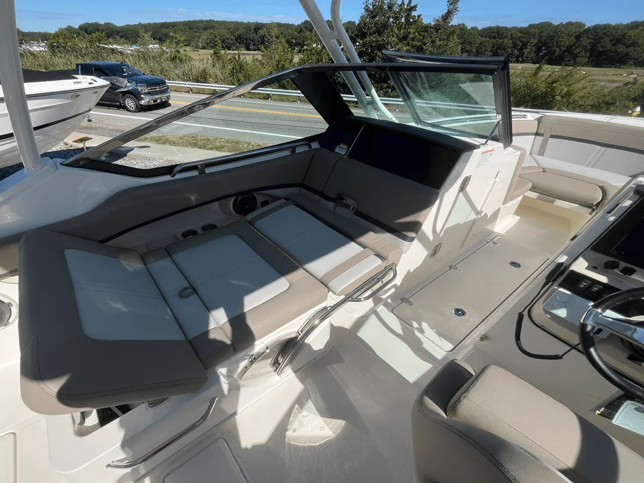2025 Boston Whaler 240 Vantage 24.0 feet, Clearwater, Florida #11