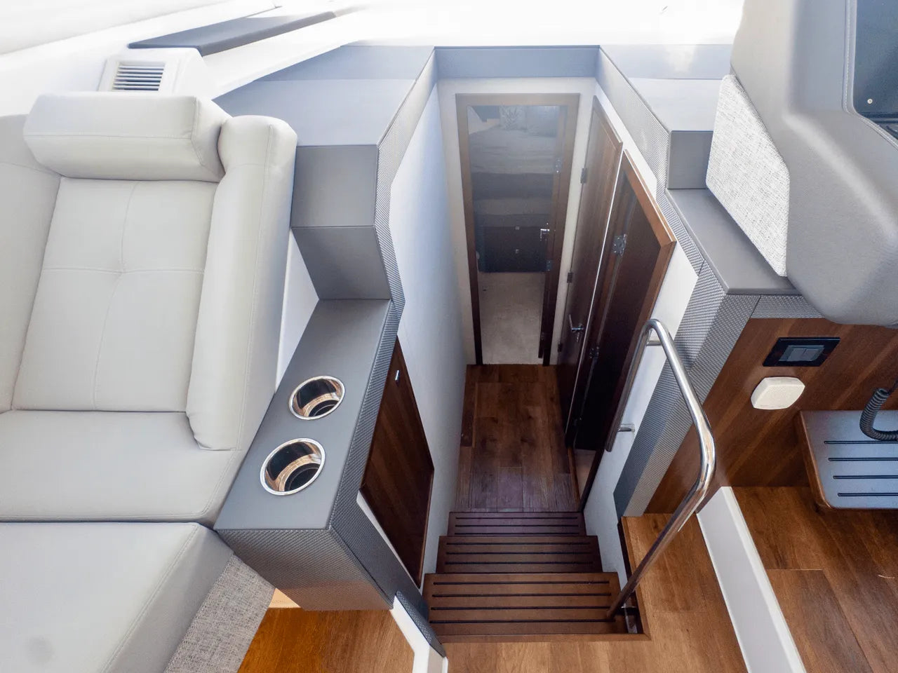 2024 Cruisers Yachts 42 Cantius 42.0 feet, Clearwater, Florida #49