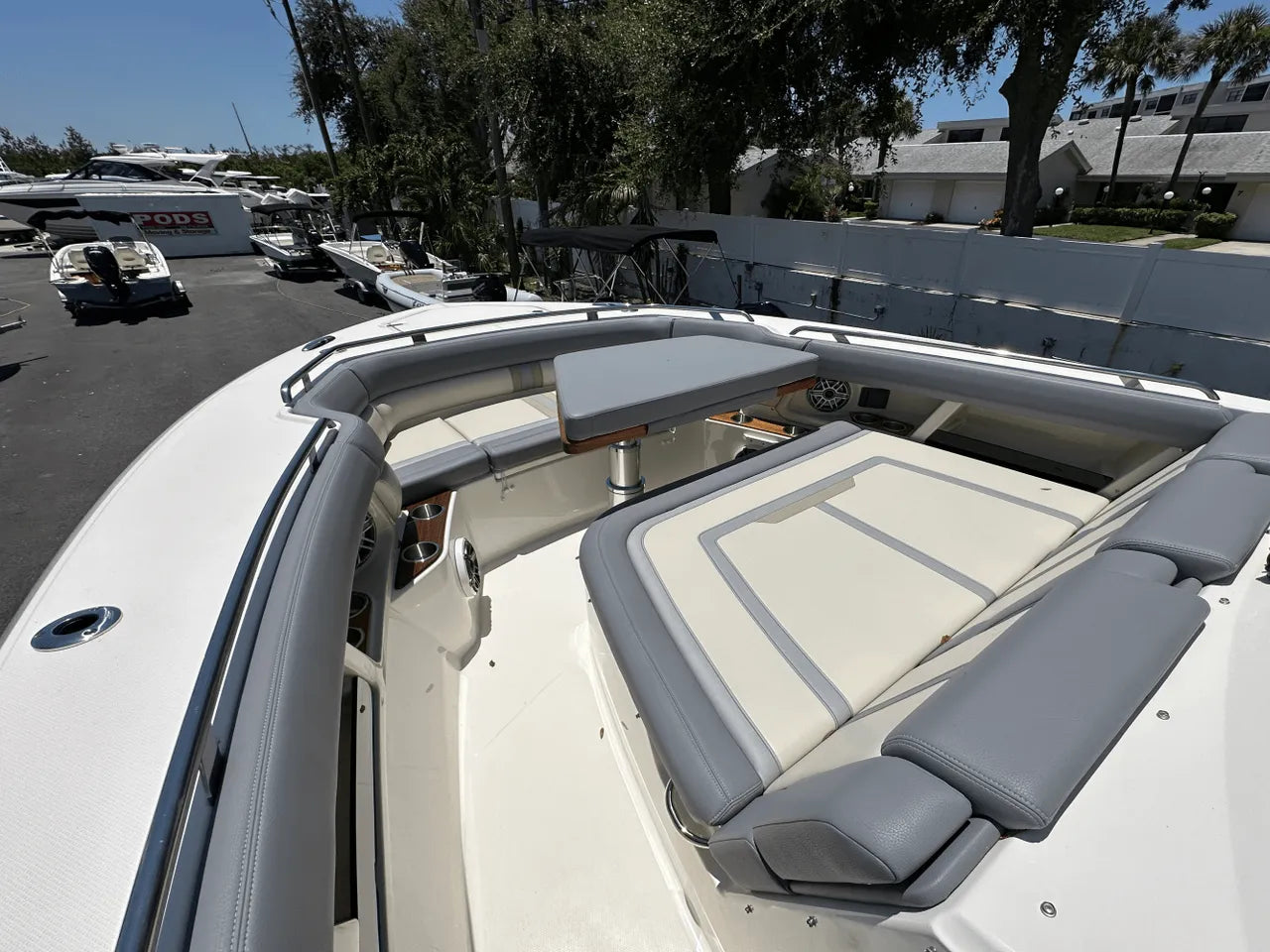 2025 Boston Whaler 350 Realm 35.0 feet, Clearwater, Florida #32