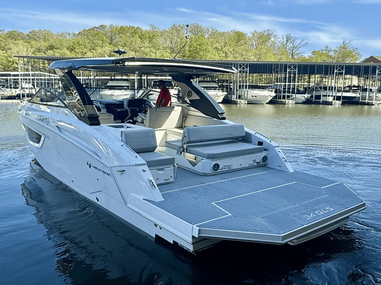 2025 Cruisers Yachts 34 GLS 34.0 feet, Clearwater, Florida #3