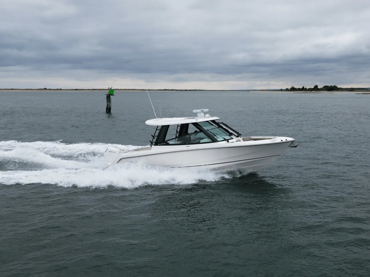2026 Boston Whaler 330 Vantage 33.0 feet, Clearwater, Florida #15