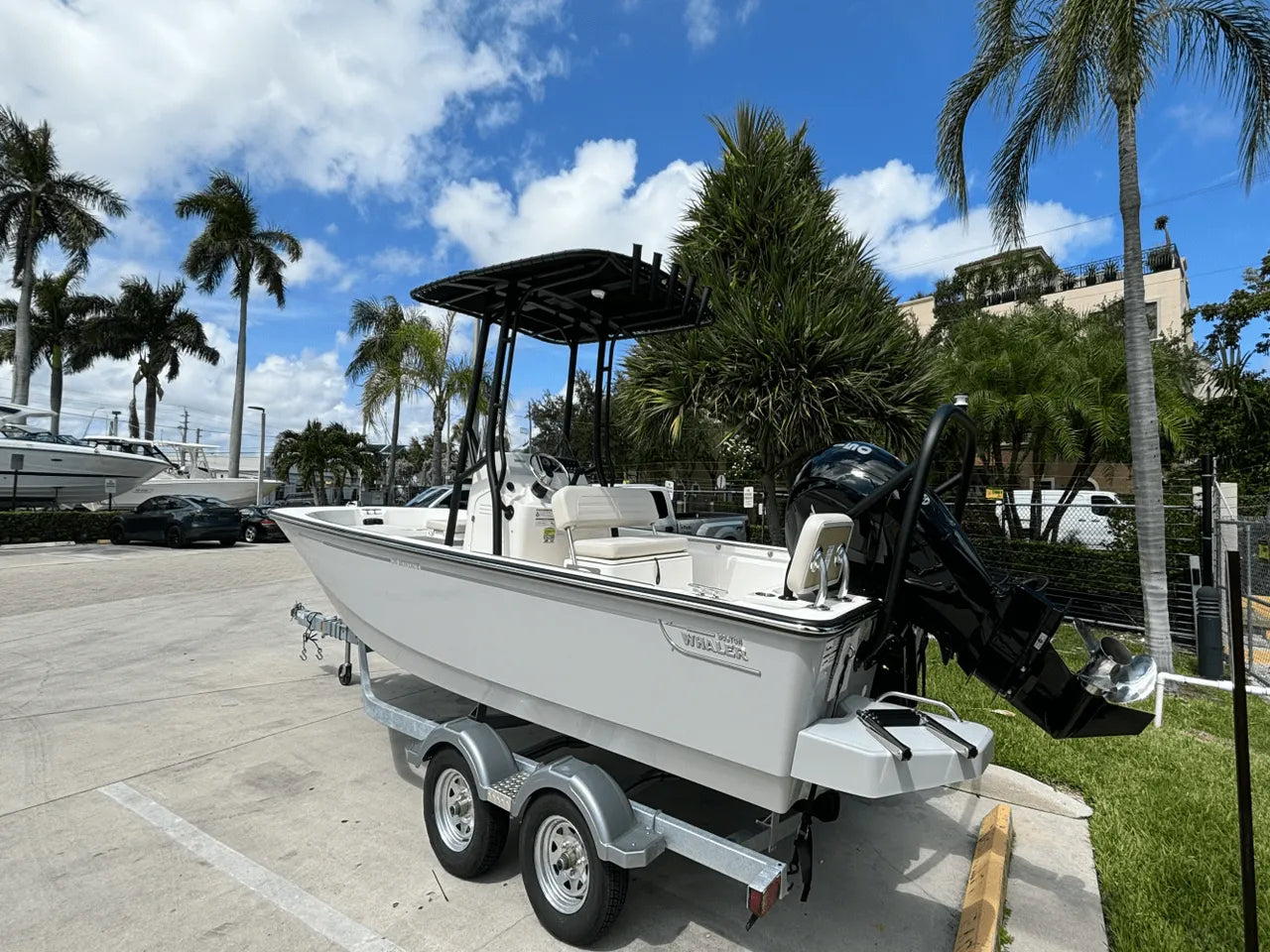 2025 Boston Whaler 190 Montauk 19.0 feet, Clearwater, Florida #3