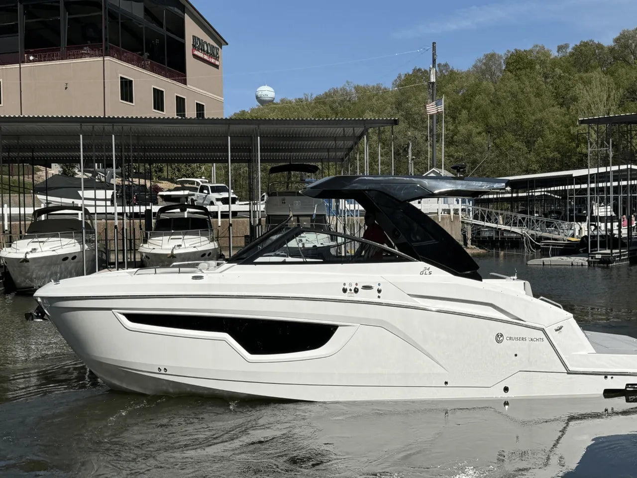 2025 Cruisers Yachts 34 GLS 34.0 feet, Clearwater, Florida #4