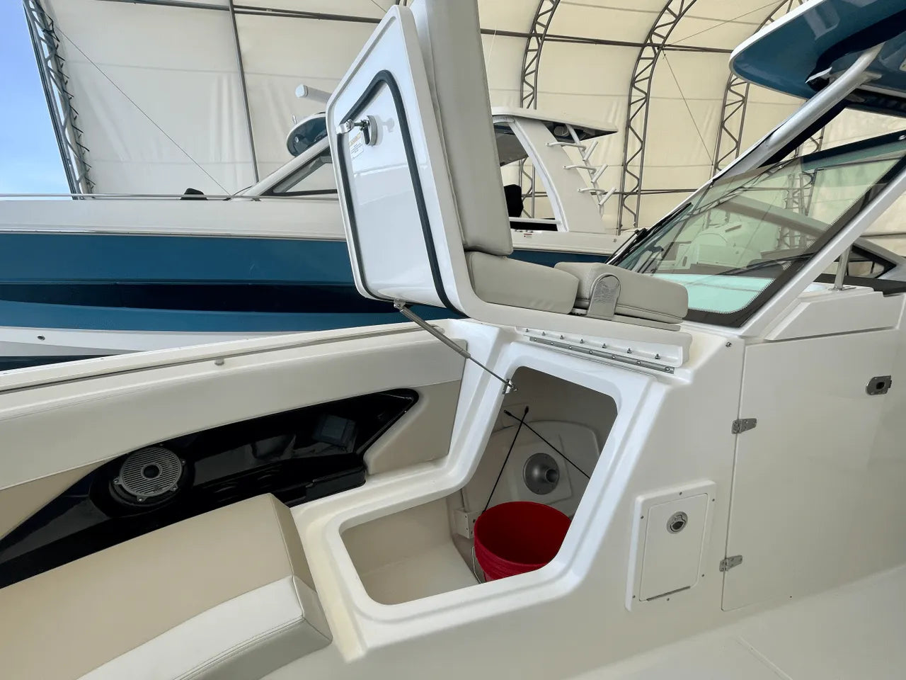 2025 Boston Whaler 280 Vantage 28.0 feet, Clearwater, Florida #30