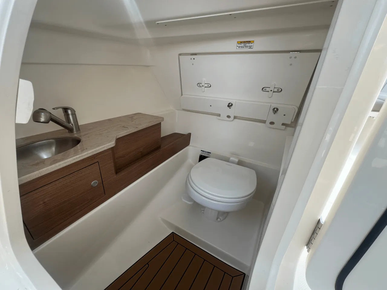 2026 Boston Whaler 280 Vantage 28.0 feet, Clearwater, Florida #35