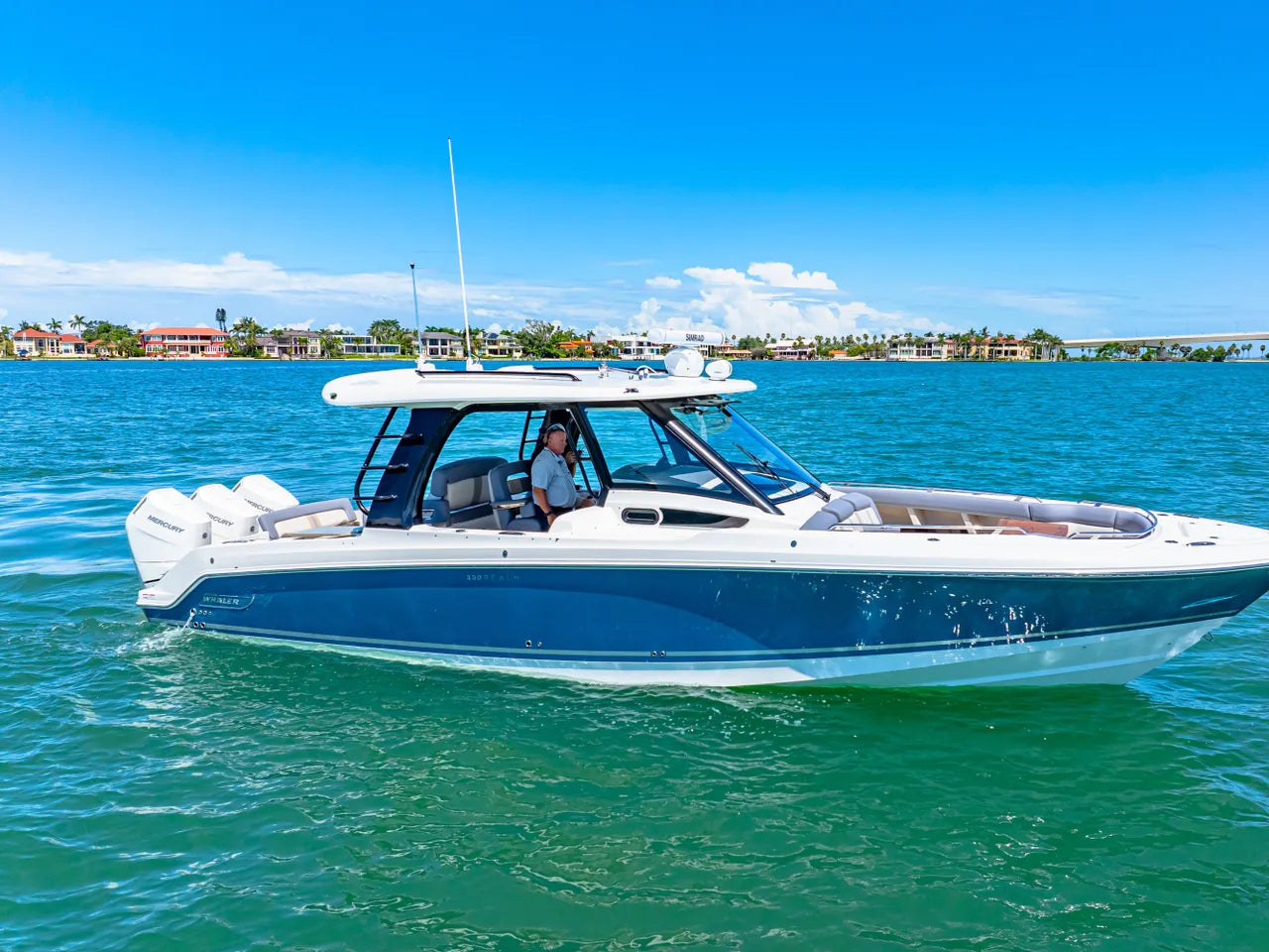2025 Boston Whaler 350 Realm 35.0 feet, Clearwater, Florida #2