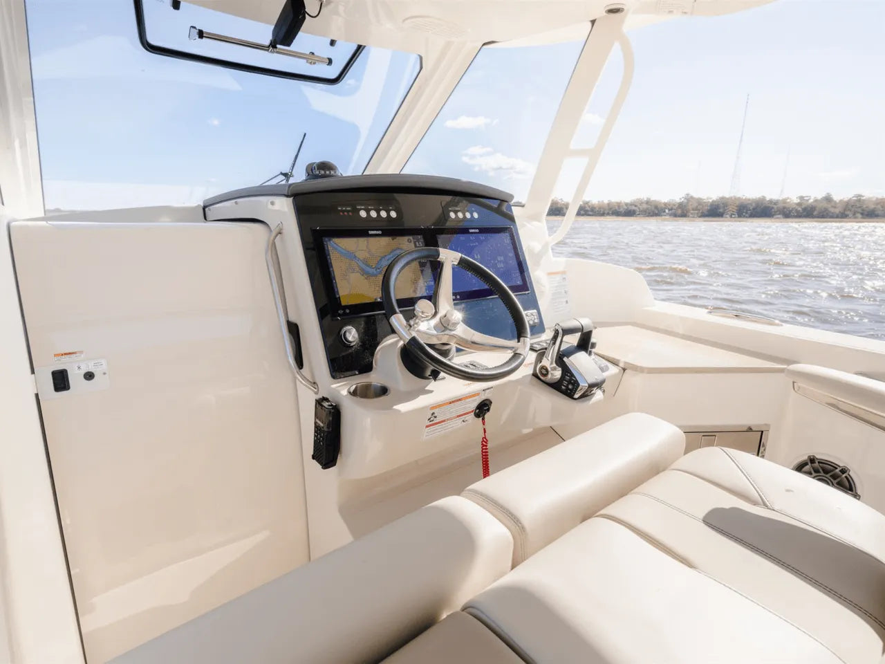 2025 Boston Whaler 350 Realm 35.0 feet, Clearwater, Florida #20
