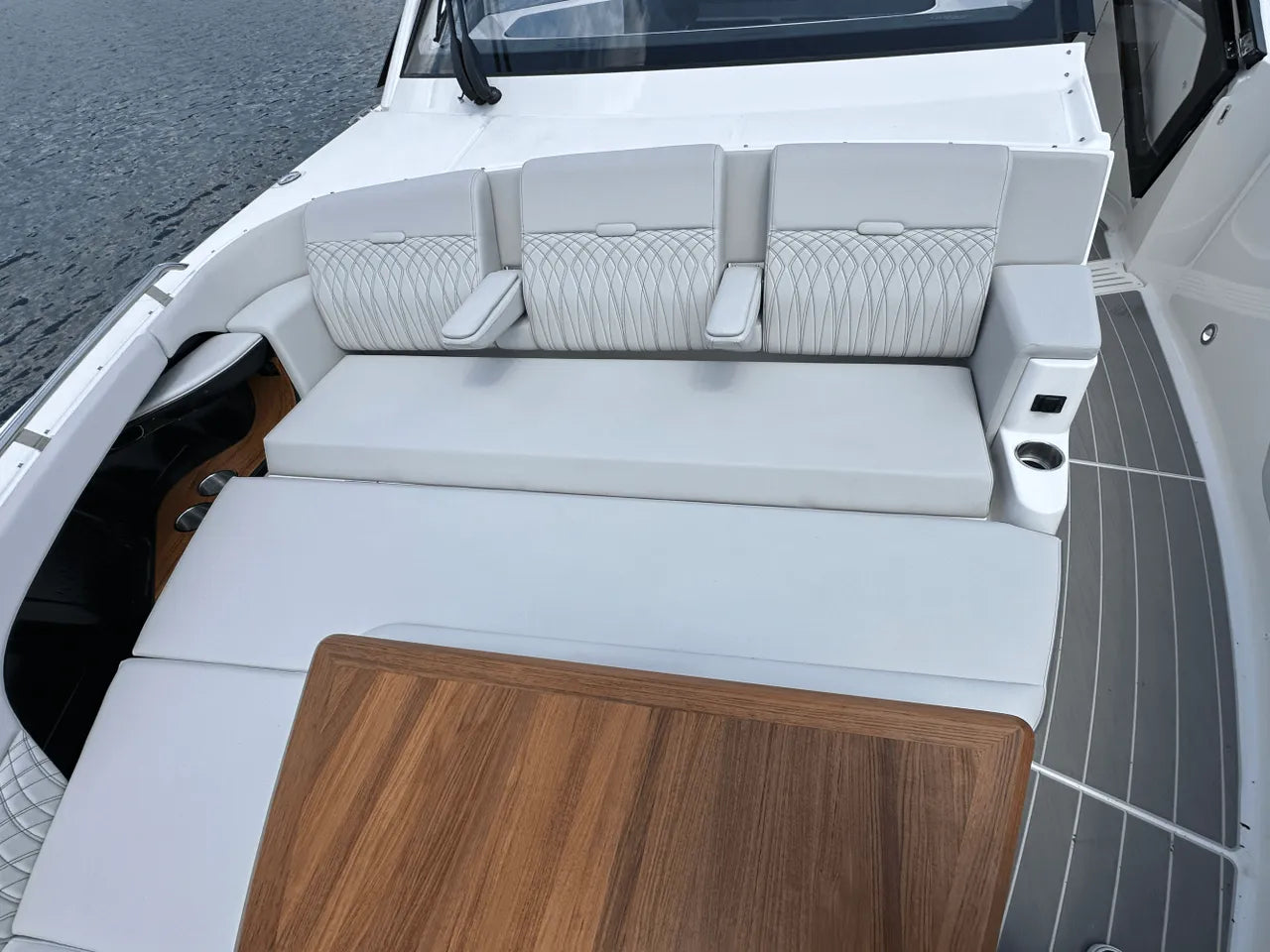2025 Sea Ray Sundancer 370 37.0 feet, Clearwater, Florida #38