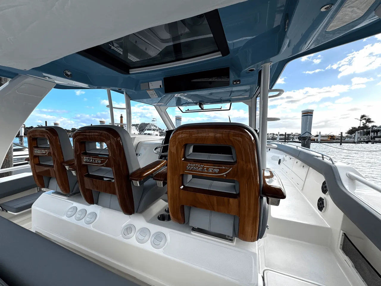 2025 Boston Whaler 420 Outrage 42.0 feet, Clearwater, Florida #15