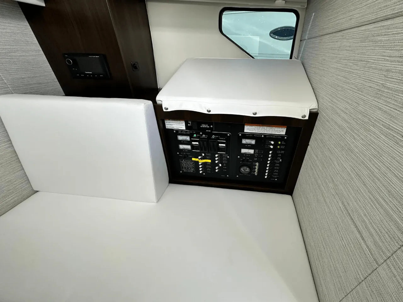 2025 Cruisers Yachts 34 GLS Outboard 34.0 feet, Clearwater, Florida #39