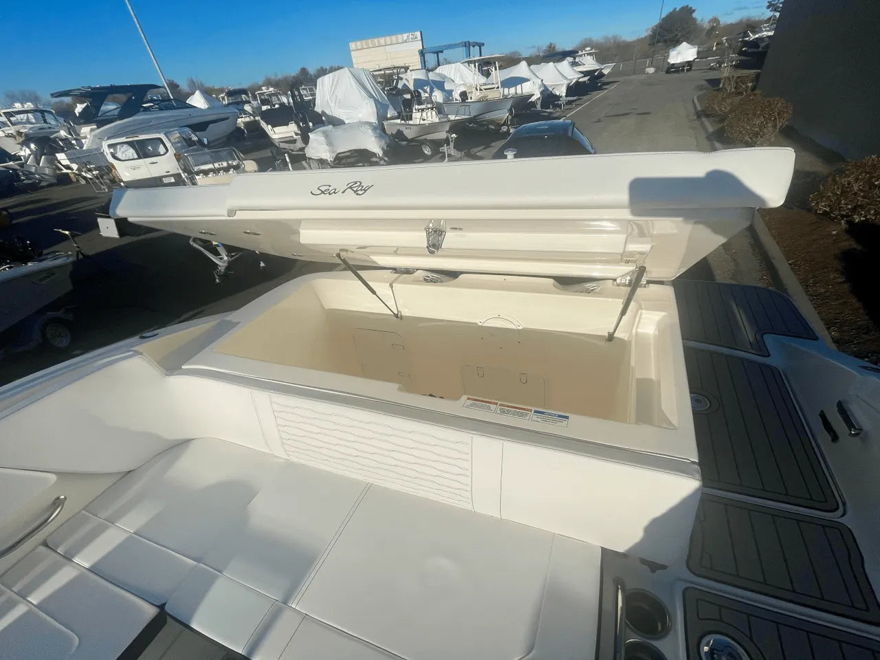 2025 Sea Ray SPX 230 Outboard 23.0 feet, Clearwater, Florida #9