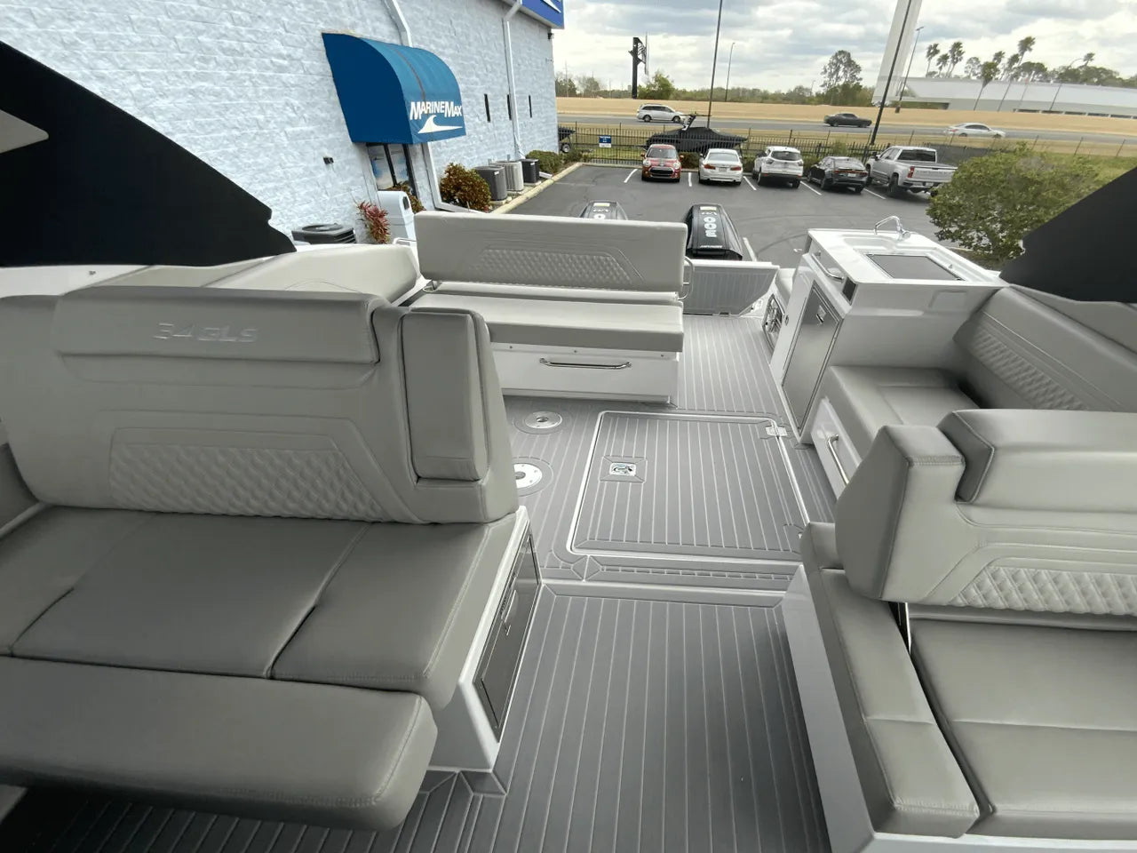 2024 Cruisers Yachts 34 GLS Outboard 34.0 feet, Clearwater, Florida #23