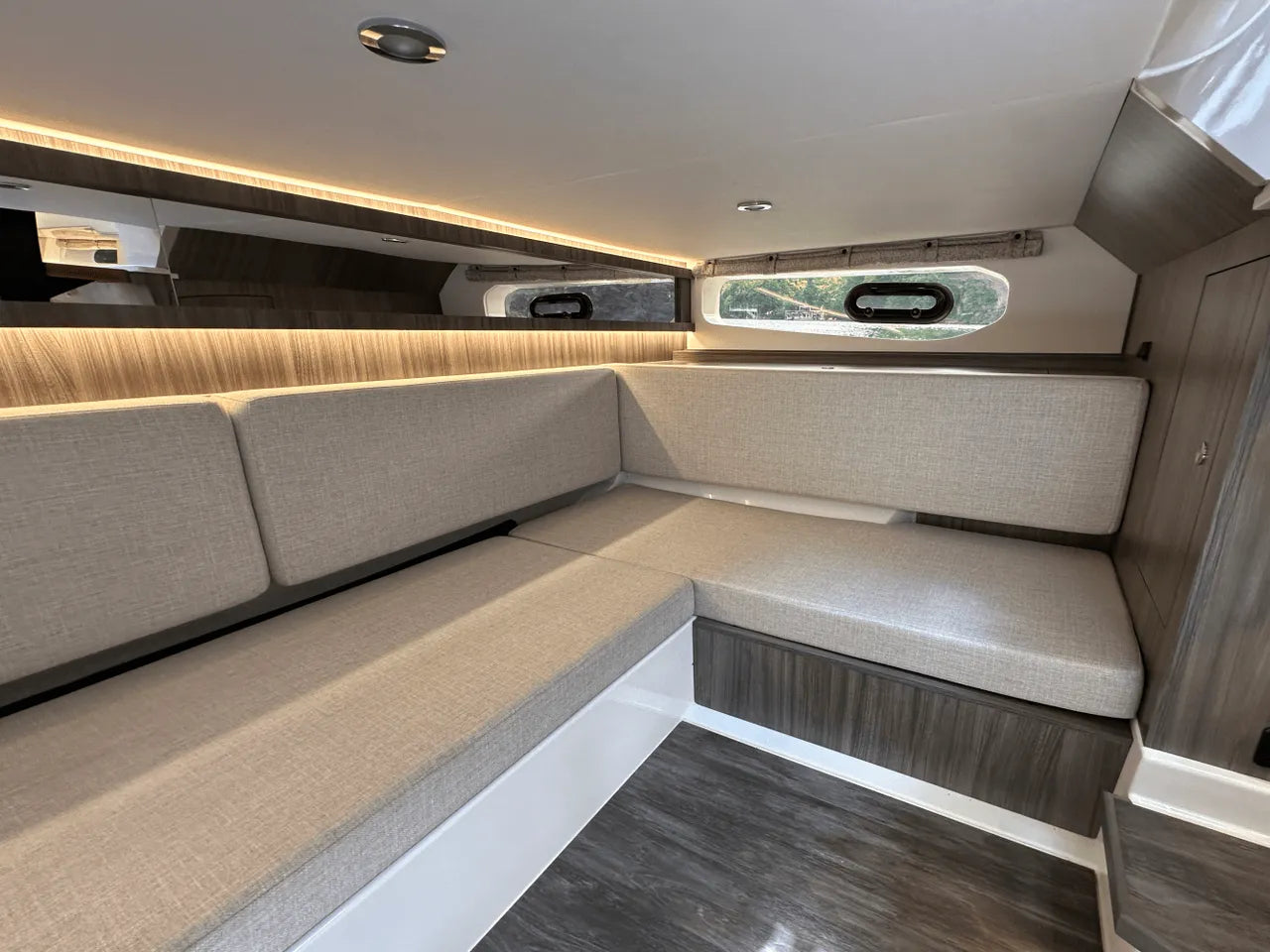 2025 Sea Ray Sundancer 370 37.0 feet, Clearwater, Florida #20