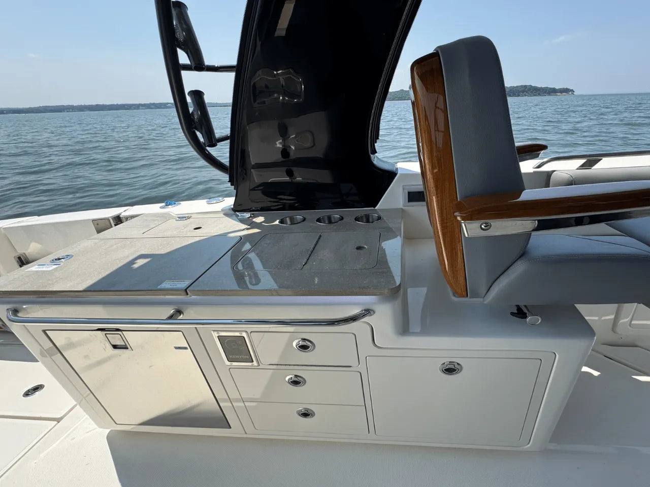 2025 Boston Whaler 380 Realm 38.0 feet, Clearwater, Florida #44