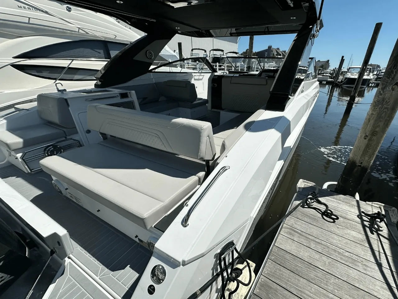 2025 Cruisers Yachts 34 GLS Outboard 34.0 feet, Clearwater, Florida #19