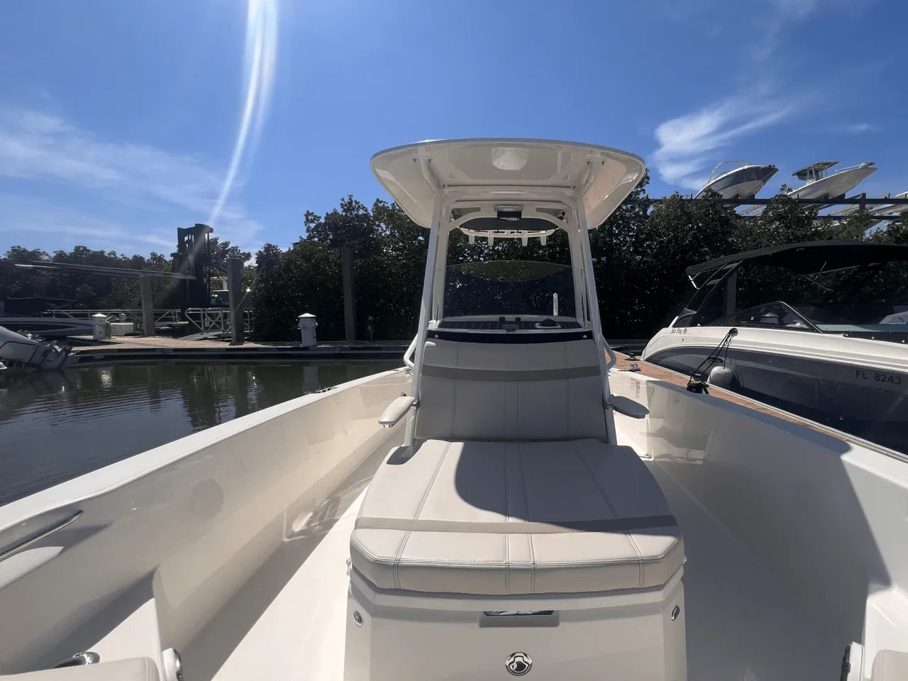 2025 Boston Whaler 250 Dauntless 25.0 feet, Clearwater, Florida #28