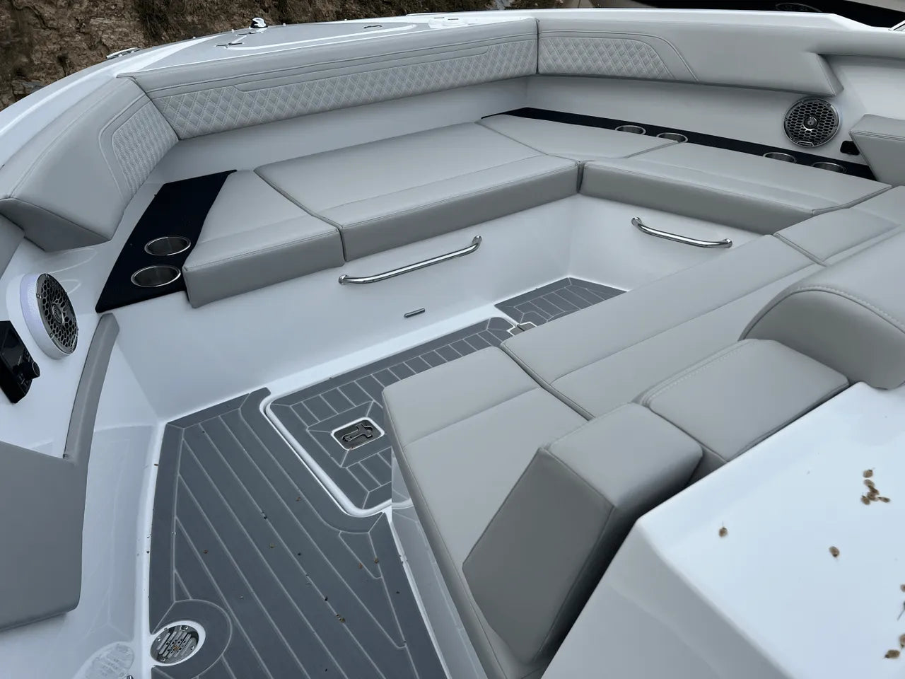 2025 Cruisers Yachts 34 GLS 34.0 feet, Clearwater, Florida #51