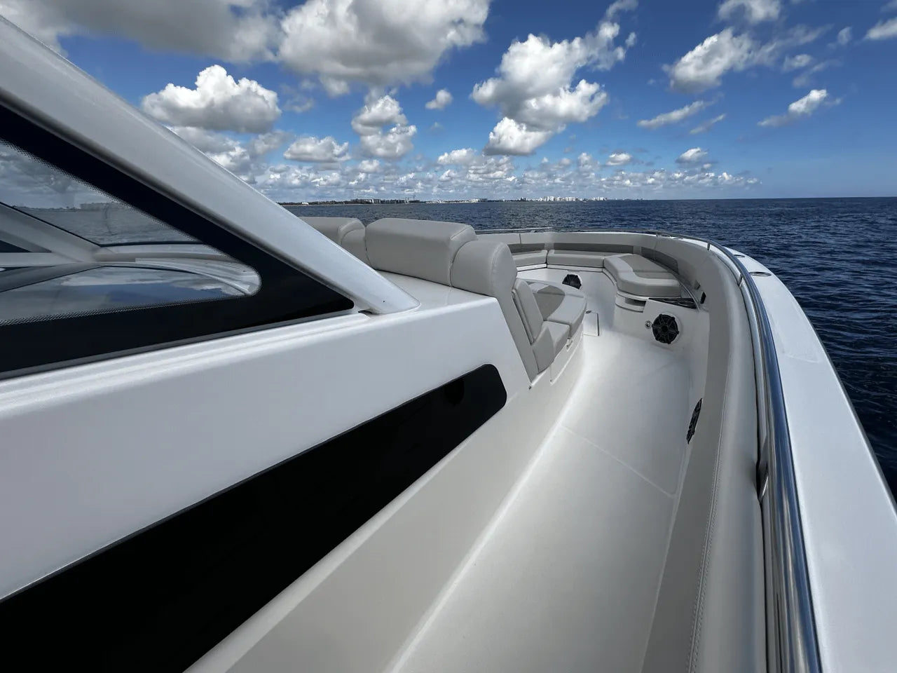 2026 Boston Whaler 420 Outrage 42.0 feet, Clearwater, Florida #33