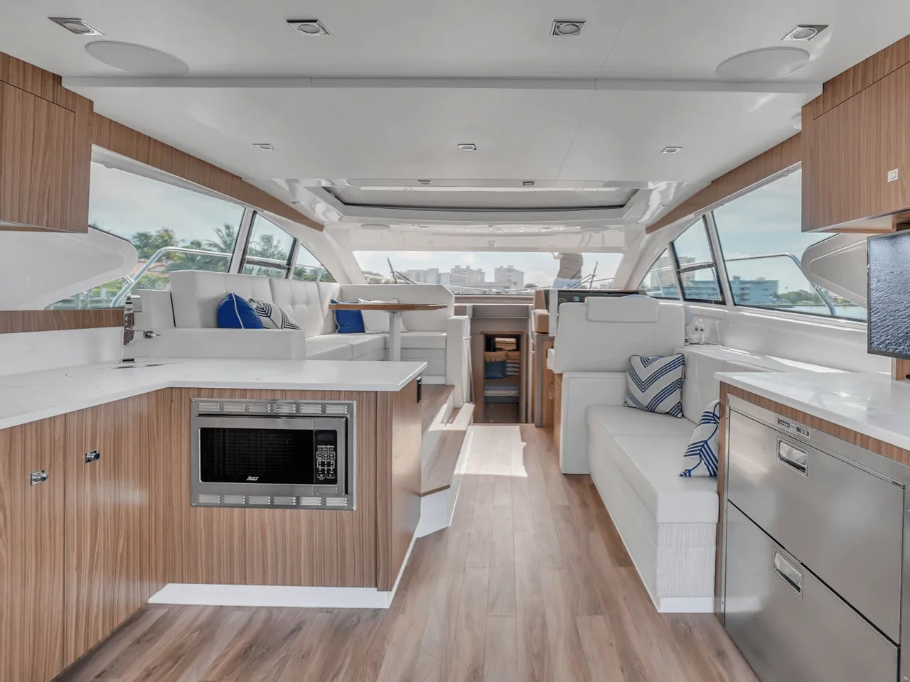 2025 Cruisers Yachts 46 Cantius 46.0 feet, Clearwater, Florida #28