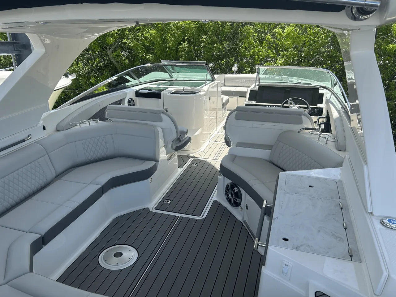 2025 Sea Ray SLX 350 Outboard 35.0 feet, Clearwater, Florida #1