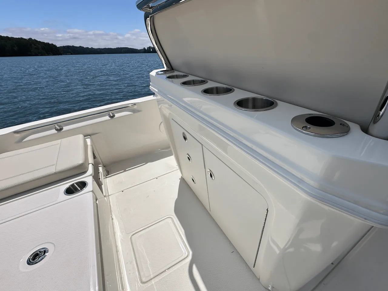 2025 Boston Whaler 250 Dauntless 25.0 feet, Clearwater, Florida #24
