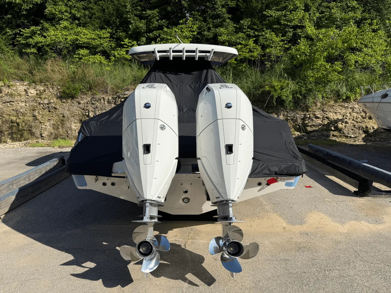 2025 Boston Whaler 330 Outrage 33.0 feet, Clearwater, Florida #6