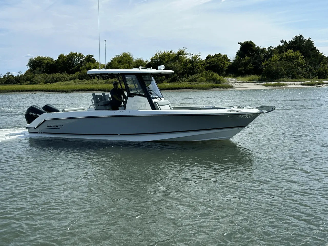 2025 Boston Whaler 250 Outrage 25.0 feet, Clearwater, Florida #5