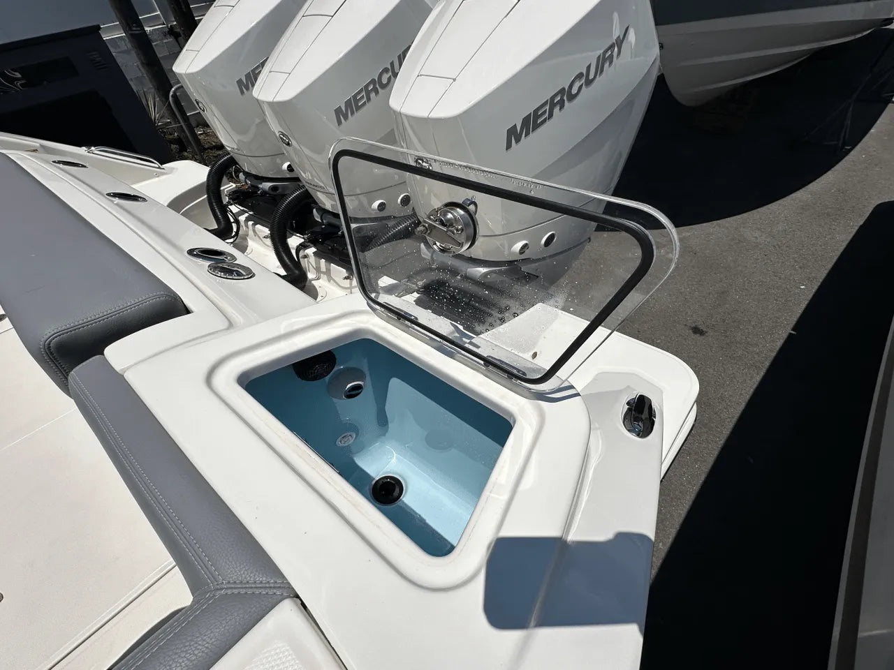 2025 Boston Whaler 350 Realm 35.0 feet, Clearwater, Florida #9