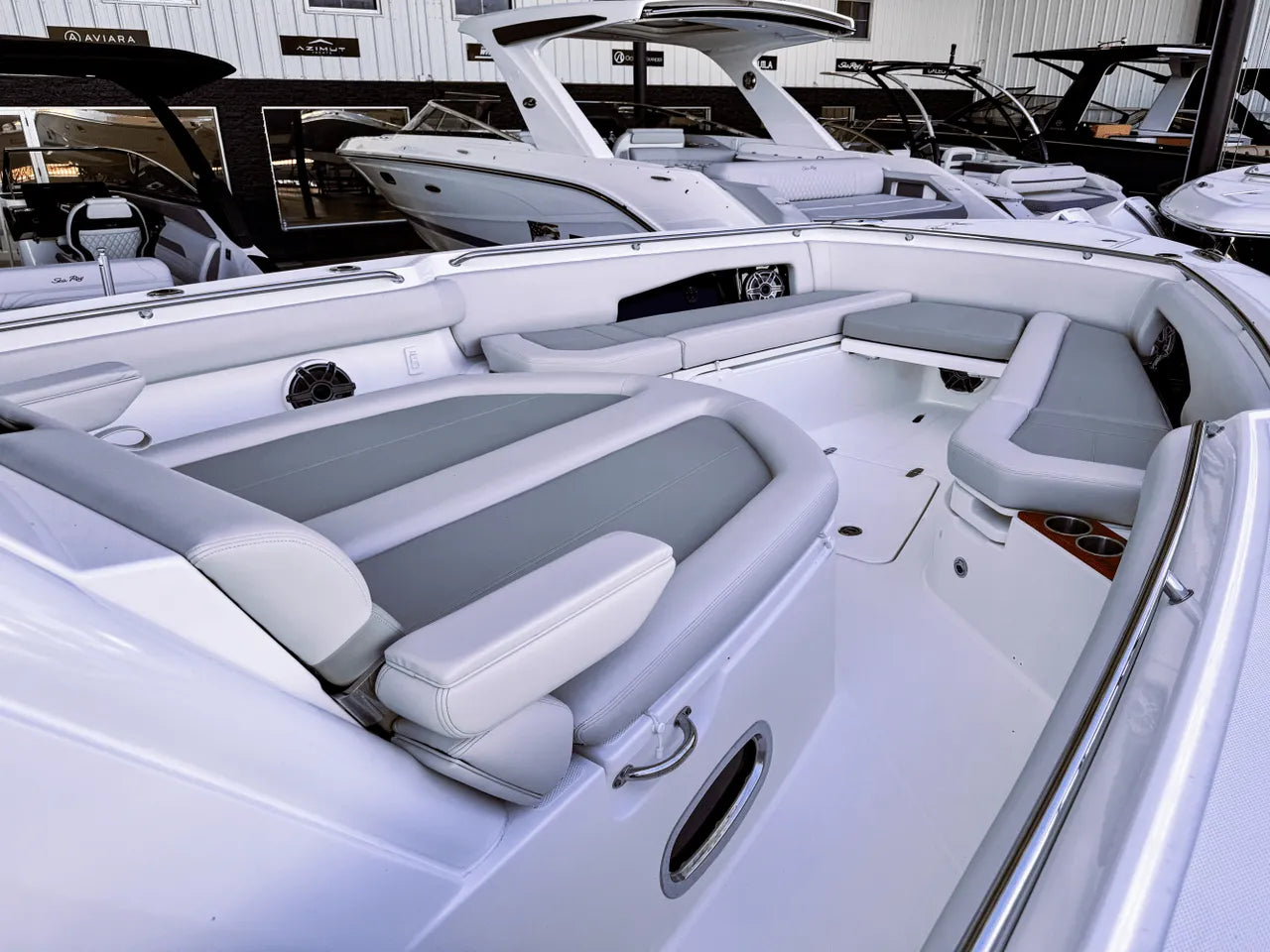 2025 Boston Whaler 360 Outrage 36.0 feet, Clearwater, Florida #44